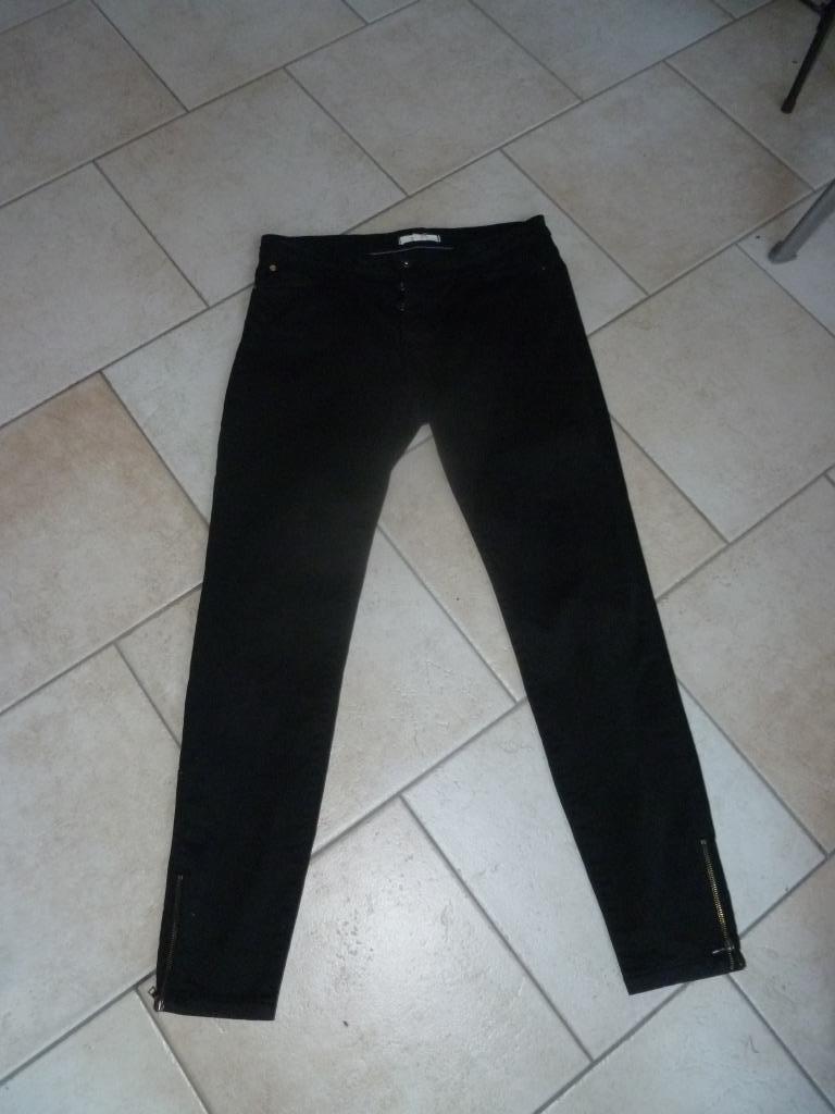 Esprit zwarte broek maat 40, Kleding | Dames, Broeken en Pantalons, Maat 38/40 (M), Zwart, Ophalen of Verzenden, Zo goed als nieuw