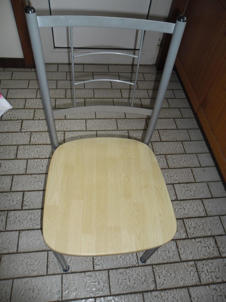 Lot 4 chaises de cuisine, Enlèvement, Utilisé, Bois, Quatre