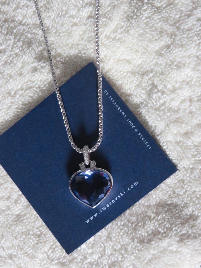 Swarovski ketting met groot tanzaniet hart - lila hart, Enlèvement ou Envoi, Comme neuf, Autres couleurs