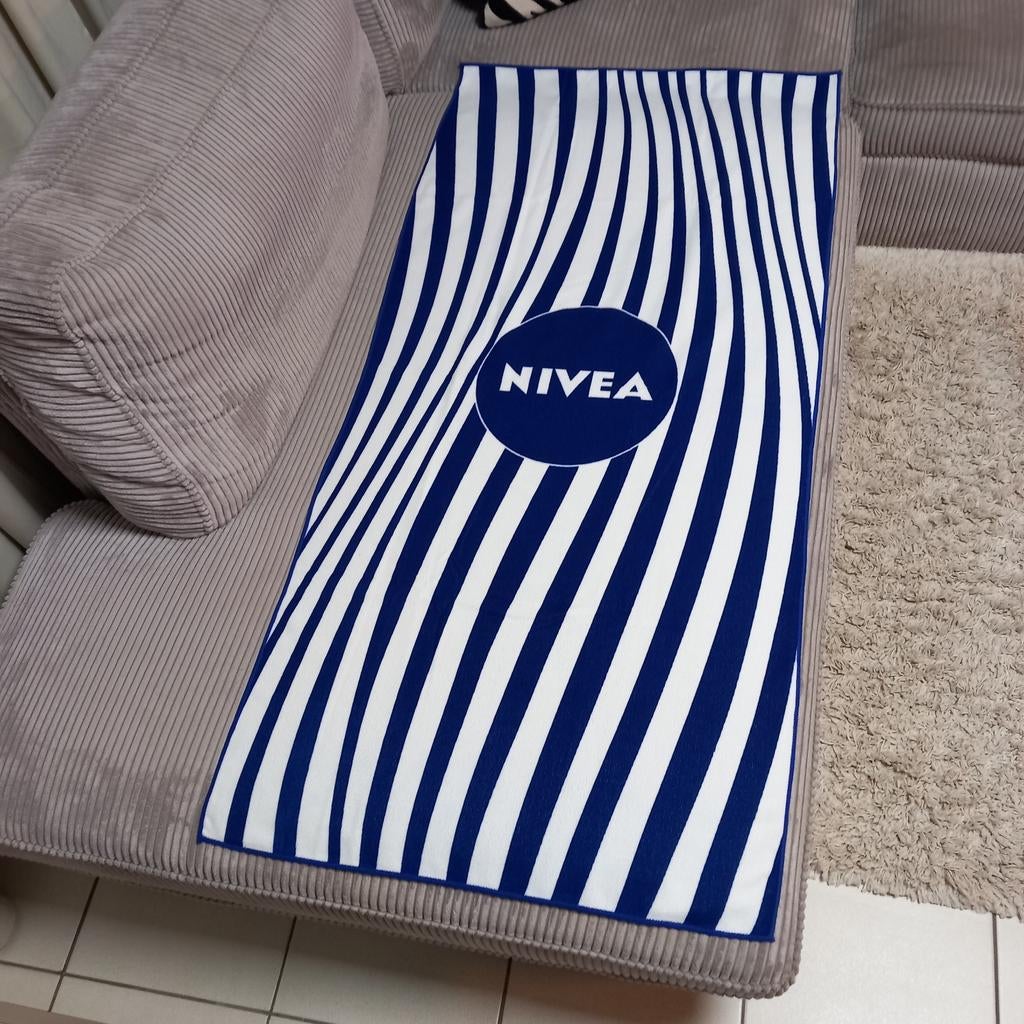 Grote handdoeken van Nivea, Ophalen