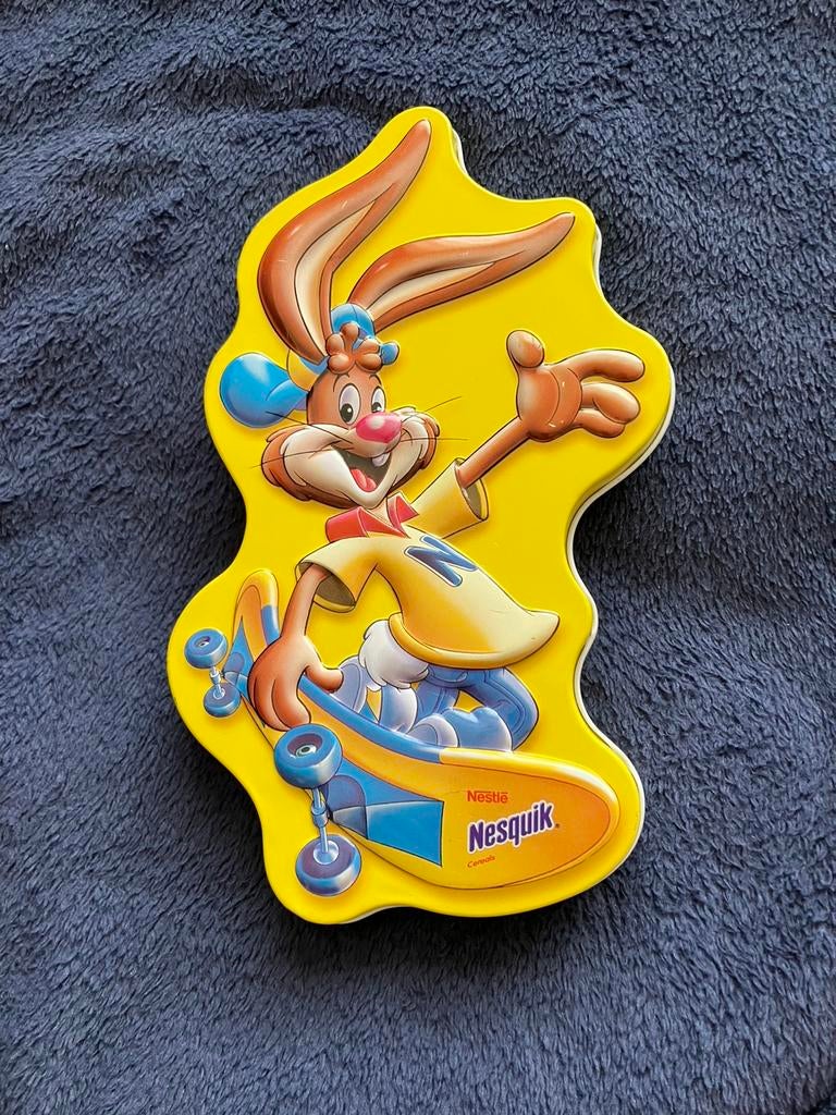 Nesquik pennendoos metalen doos Vintage Collectie Nestlé, Diversen, Schoolbenodigdheden, Zo goed als nieuw, Ophalen of Verzenden