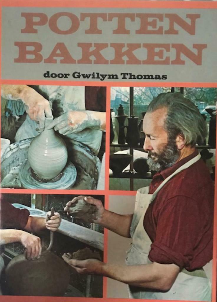 Pottenbakken, Gwilym Thomas, Ophalen, Kleien en Boetseren