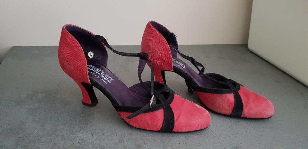 CHAUSSURES DE DANSE, Sports & Fitness, Enlèvement ou Envoi, Comme neuf, Chaussures