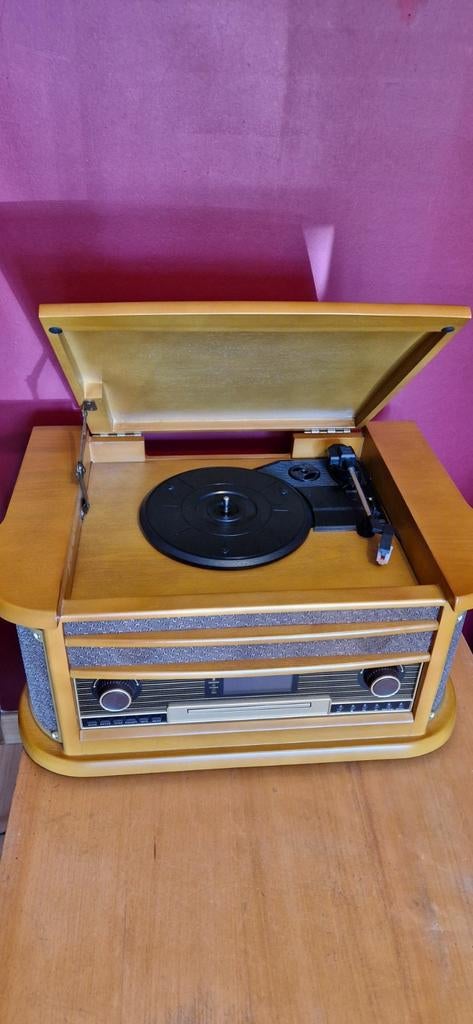 Retro look All in one dab radio, cd, platenspeler, cassette, Ophalen, Zo goed als nieuw, Platenspeler