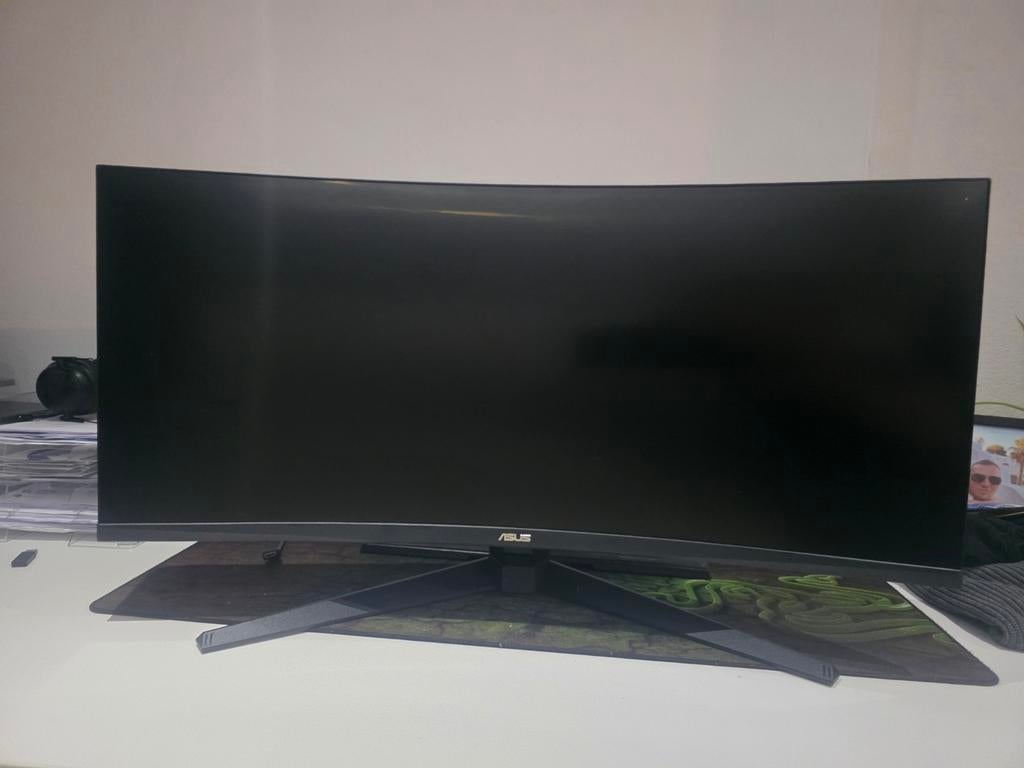 ASUS TUF Gaming 4k HDR10 180hz 1MS, Ophalen of Verzenden