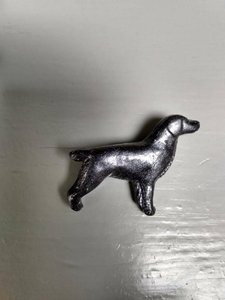 Broche Labrador hond, Ophalen of Verzenden, Zo goed als nieuw, Zwart, Overige materialen