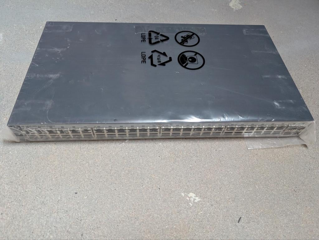 HP 1820 48 poort gigabit switch, Ophalen of Verzenden, Nieuw