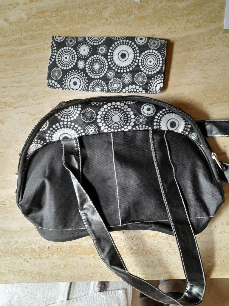 Trousse de toilette et porte-cartes « 3 Suisses » en noir et, Enlèvement ou Envoi, Neuf, Noir, Homme ou Femme