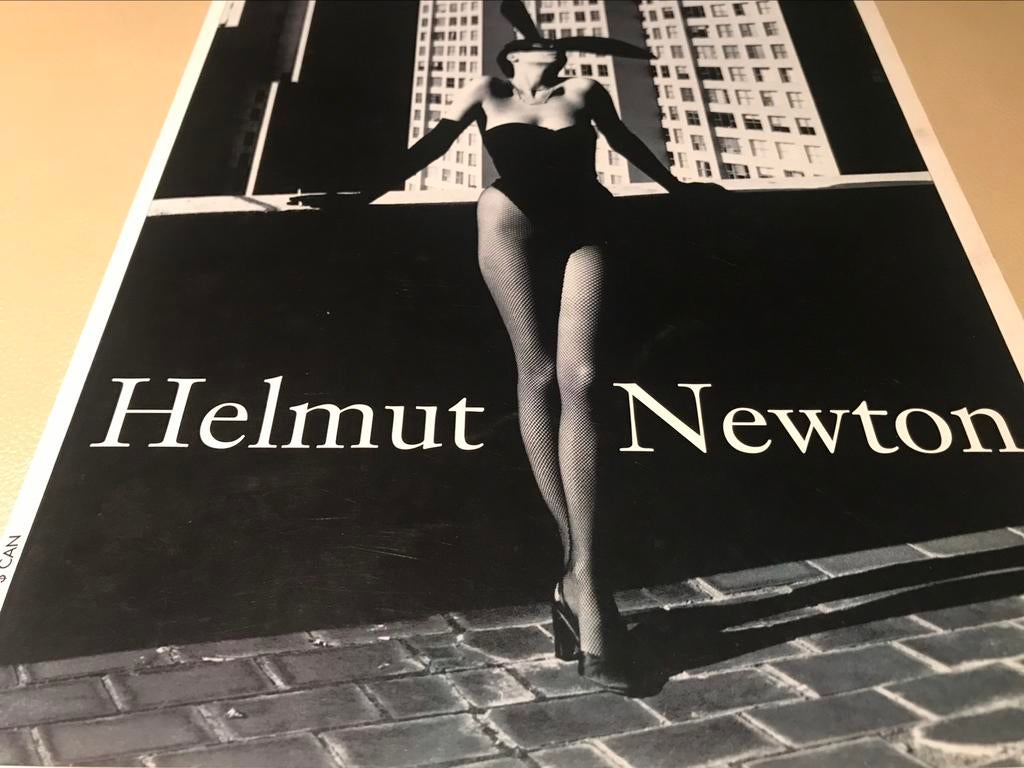 Helmut Newton photographie 100 pages, Livres, Enlèvement ou Envoi, Comme neuf, Photographes