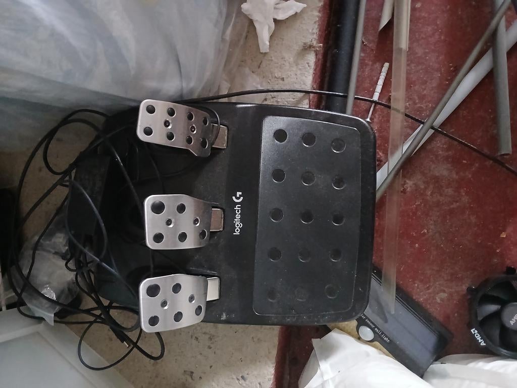 Pedales de course Gaming Logitech, Enlèvement, Comme neuf