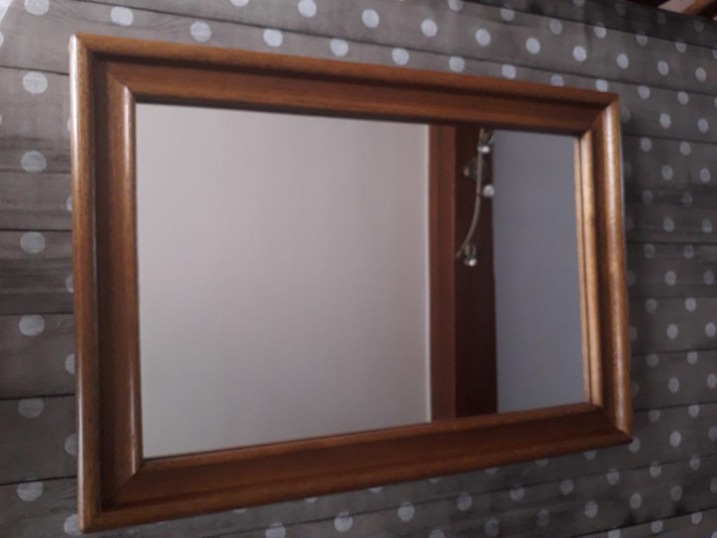 Miroirs divers, Enlèvement