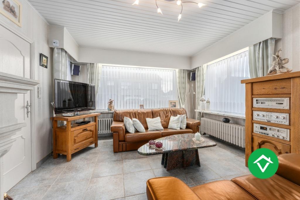 Alleenstaande woning met 4 slaapkamers te Eernegem, Benedenwoning, Eernegem, 170 m², 500 tot 1000 m²
