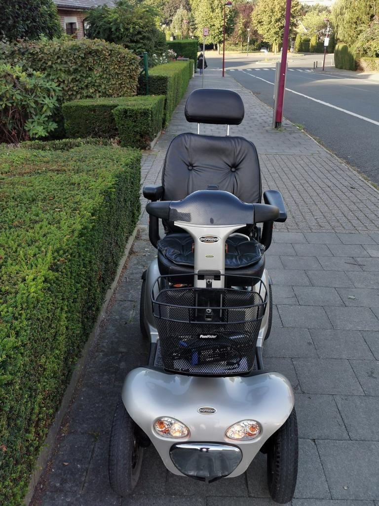 Scootmobiel shoprider deluxe 4-wiel elektrische invalide sco, Diversen, Ophalen of Verzenden, Inklapbaar, Zo goed als nieuw, Elektrische rolstoel
