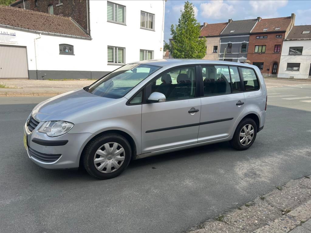 Volkswagen Touran 1.4 essence 7 PLACES 103kw 0032495310431, Autos, Volkswagen, Argent ou Gris, Entreprise, 7 places, Boîte manuelle