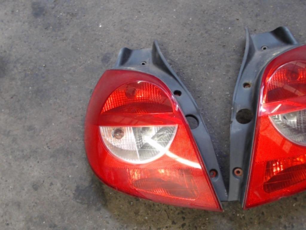 Feu arrière gauche Renault Clio 3 phase 1 2005-2009 LP/13415, Autos : Pièces & Accessoires, Enlèvement ou Envoi, Utilisé, Renault