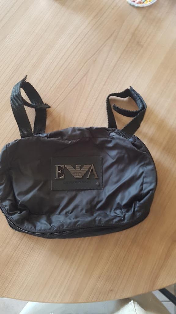 Armani heuptasje. Nieuw. Origineel. Geen namaak, Handtassen en Accessoires, Ophalen of Verzenden, Nieuw, Zwart