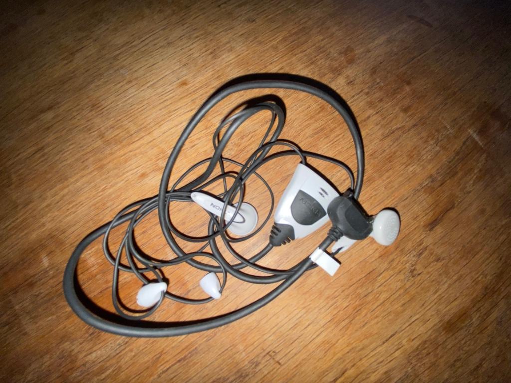 Nokia koptelefoon type HDS-3 Zeer goede staat, niet getest, Verzenden, Gebruikt, In oorschelp (earbud)