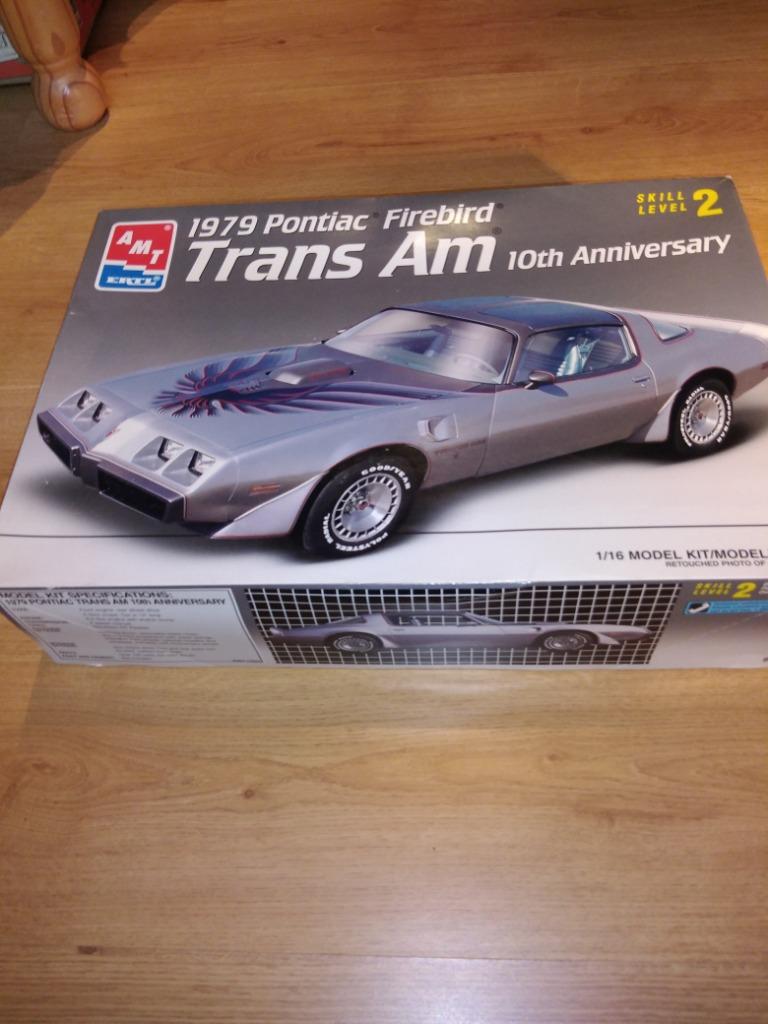 AMT/ERTL Pontiac Firebird TransAm 1979 10th anniversary 1:16, Autres marques, Enlèvement ou Envoi, Voiture, Plus grand que 1:32