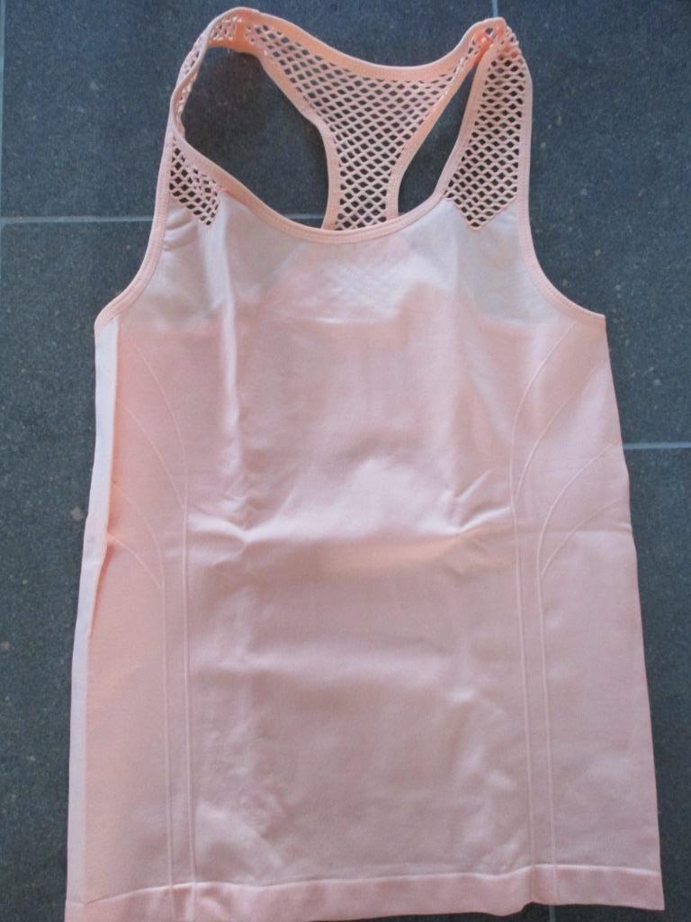 Haut de sport, taille 134-140, neuf, Enlèvement ou Envoi, Neuf, Fille, Chemise ou À manches longues