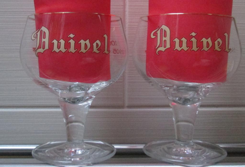 2 glazen Duivel van brouwerij Boon (Halle), Collections, Marques de bière, Utilisé, Verre ou Verres, Autres marques, Enlèvement ou Envoi