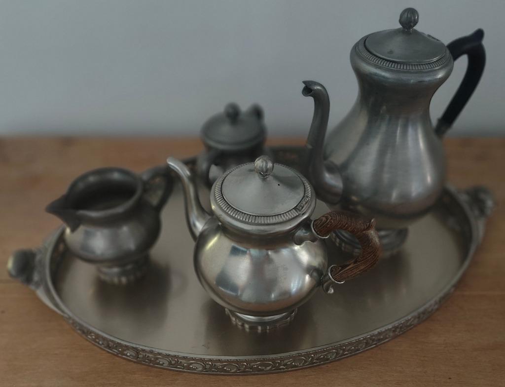 Tinnen Koffie-, Thee- en Suikerpot met melkkan op schotel, Ophalen of Verzenden