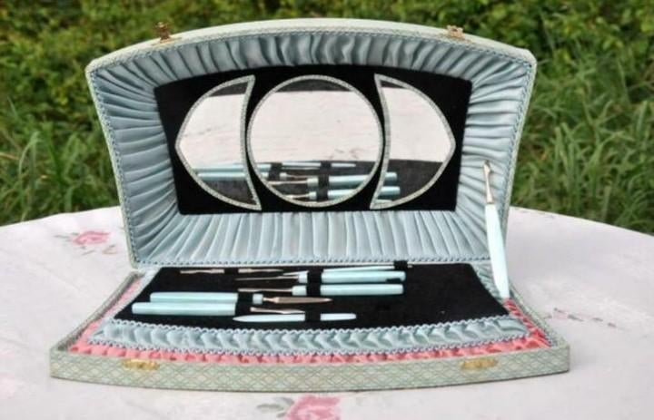 § ancien coffret manucure, Enlèvement ou Envoi