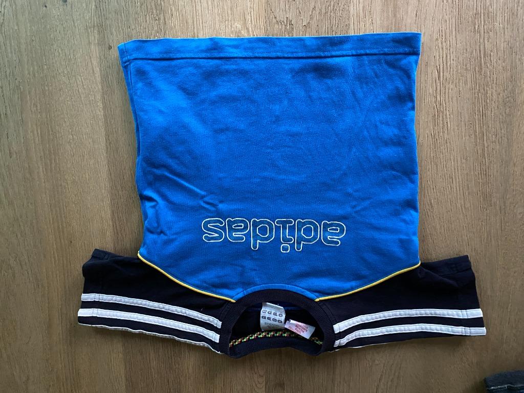 Adidas T-shirt blauw zwart maat 98, Adidas, Gebruikt, Ophalen of Verzenden, Shirt of Longsleeve