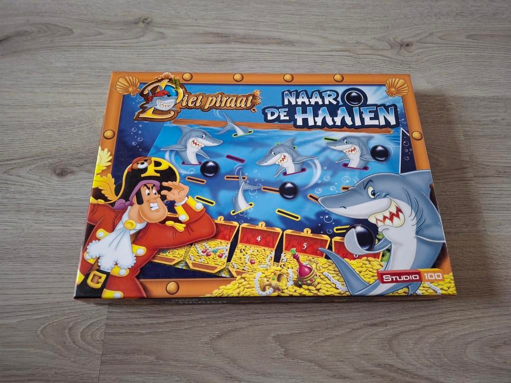 Spel Piet Piraat naar de haaien, Enlèvement ou Envoi