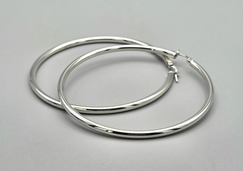 Tube rond créoles lisses en argent rhodié. 2025/742, Bijoux, Sacs & Beauté, Boucles d'oreilles, Neuf, Argent, Envoi, Argent