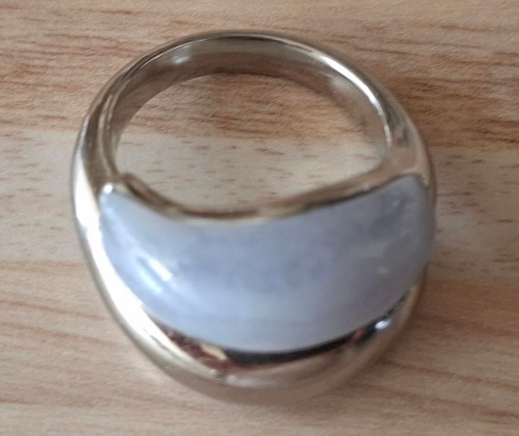 Ring Victoria, stainless steel, perfecte staat, Handtassen en Accessoires, Ringen, Ophalen of Verzenden, Zo goed als nieuw, Dame