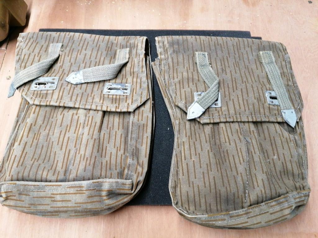 Portes chargeurs Nva. Ak47., Collections, Enlèvement ou Envoi