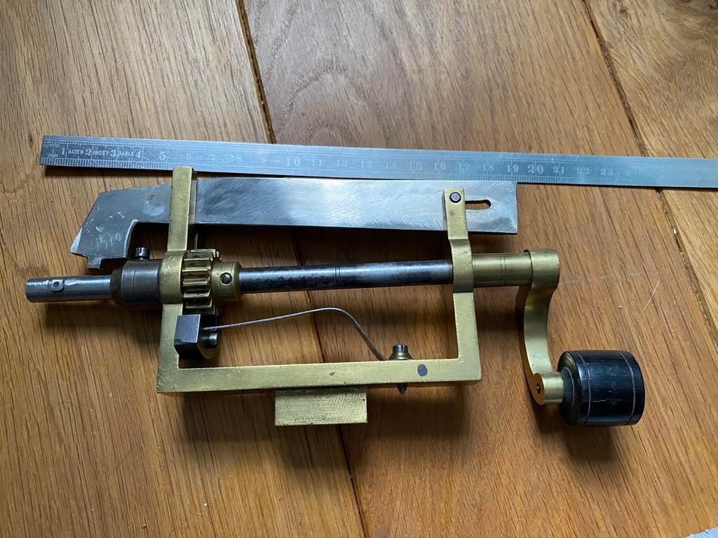 Estrapade pour pendulerie horlogerie, Utilisé