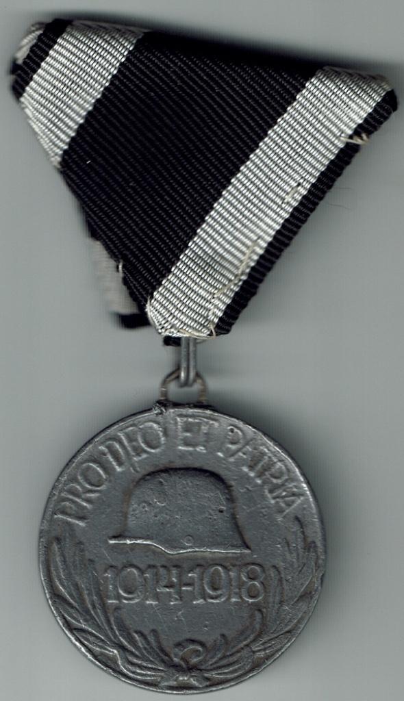 Herinneringsmedaille Oostenrijk-Hongarije 1914 1918, Verzamelen, Verzenden, Overige soorten, Lintje, Medaille of Wings