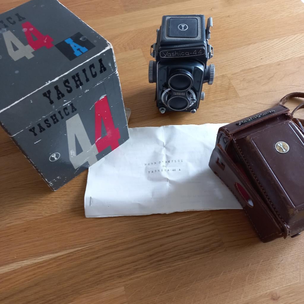 Vintage Yashica 44, Enlèvement, Utilisé, Autres Marques