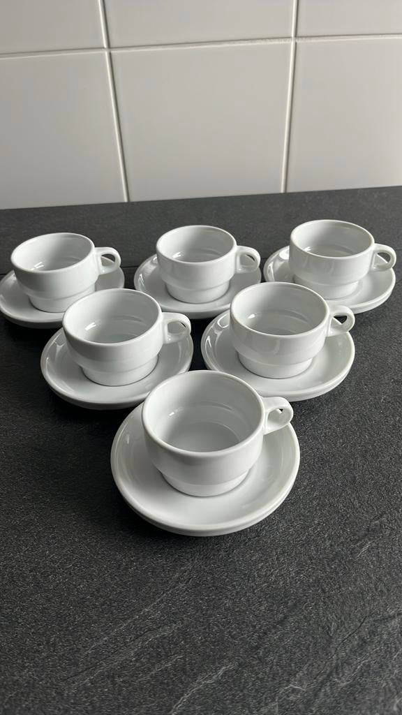 6 witte mokkatasjes met bordje, Ophalen of Verzenden, Nieuw