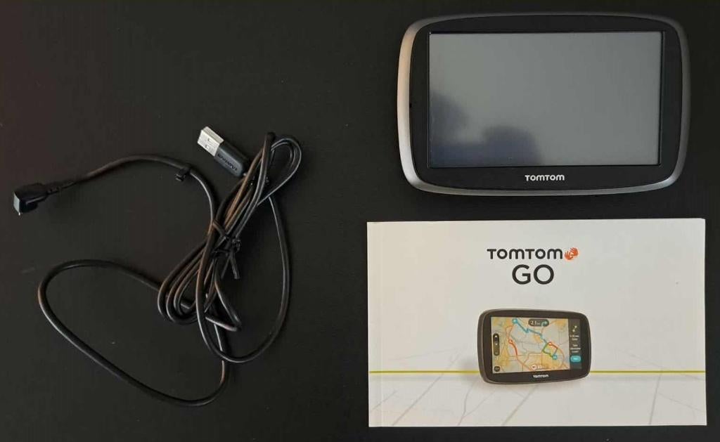 TomTom GO met handleiding, USB kabel en zuignap, Ophalen of Verzenden, Zo goed als nieuw