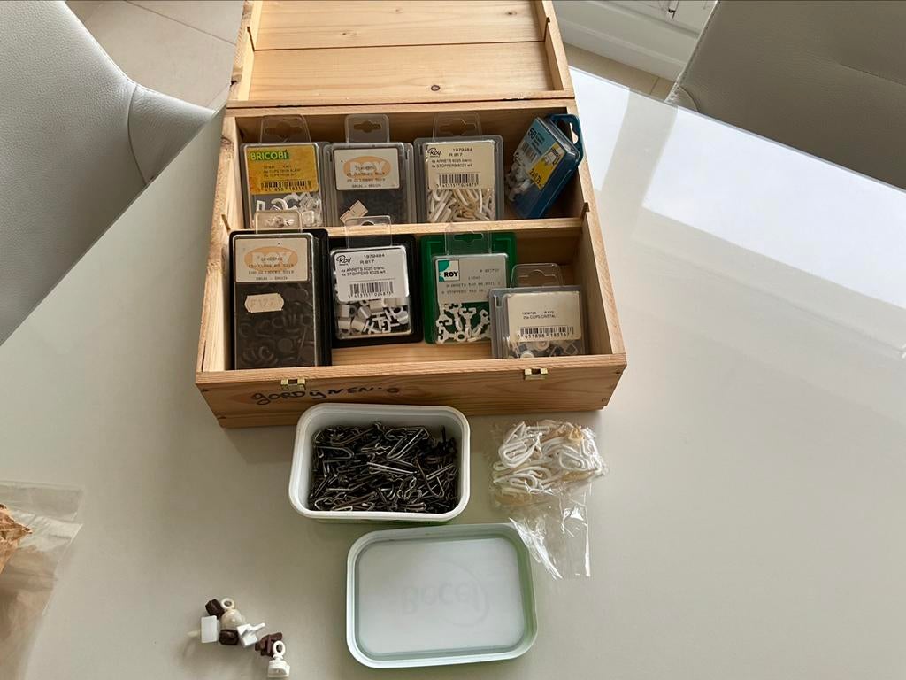 Lot gordijnhaken , stoppers , glijders, Huis en Inrichting, Stoffering | Gordijnen en Lamellen, Ophalen of Verzenden, Zo goed als nieuw