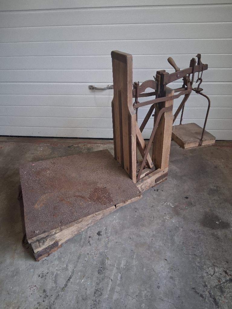 Houten baskuul, Ophalen, Gebruikt, Vloerweegschaal, 50 tot 100 kg