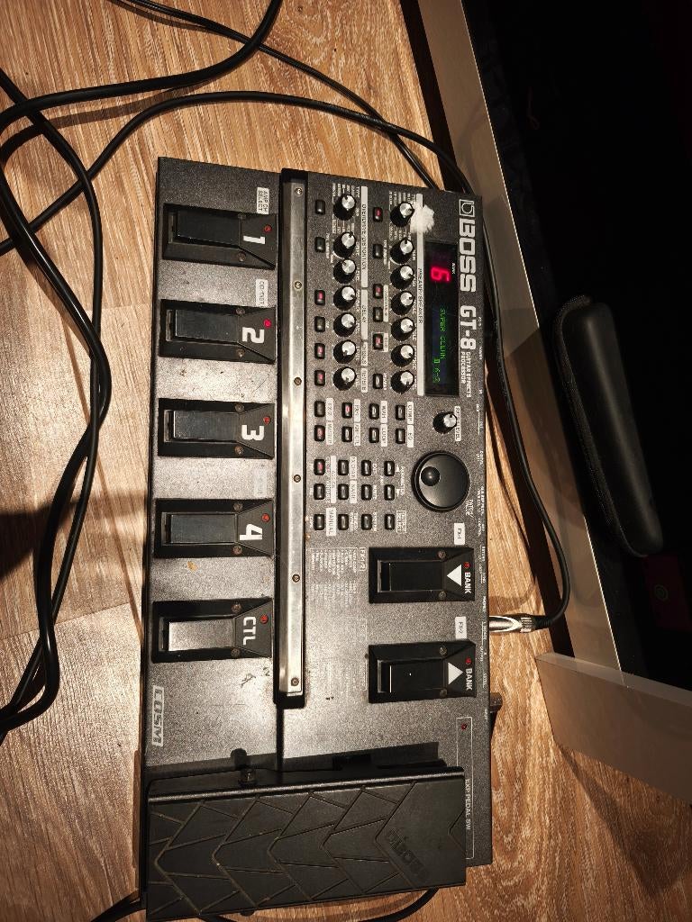 Boss GT8, Musique & Instruments, Effets, Enlèvement, Utilisé, Autres types