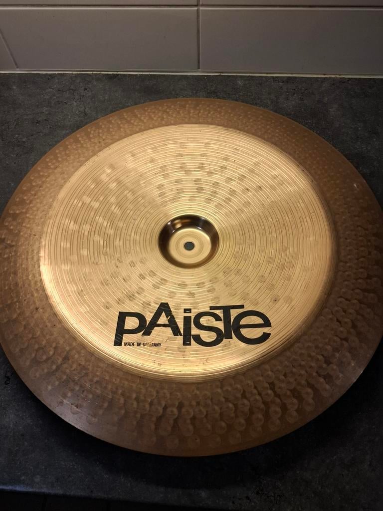 Paiste alpha 18 inch China cymbaal voor uw drumstel in zgst, Ophalen of Verzenden, Zo goed als nieuw