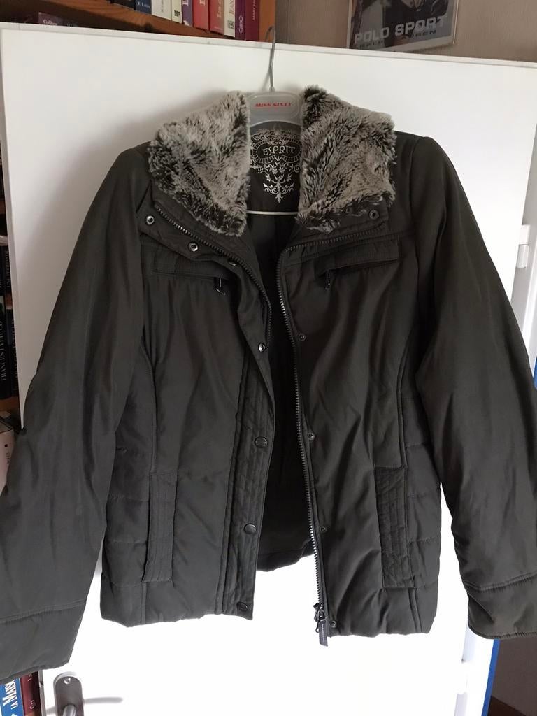 Veste d’hiver gris foncé col fourrure Esprit, Esprit, Porté, Taille 38/40 (M), Gris