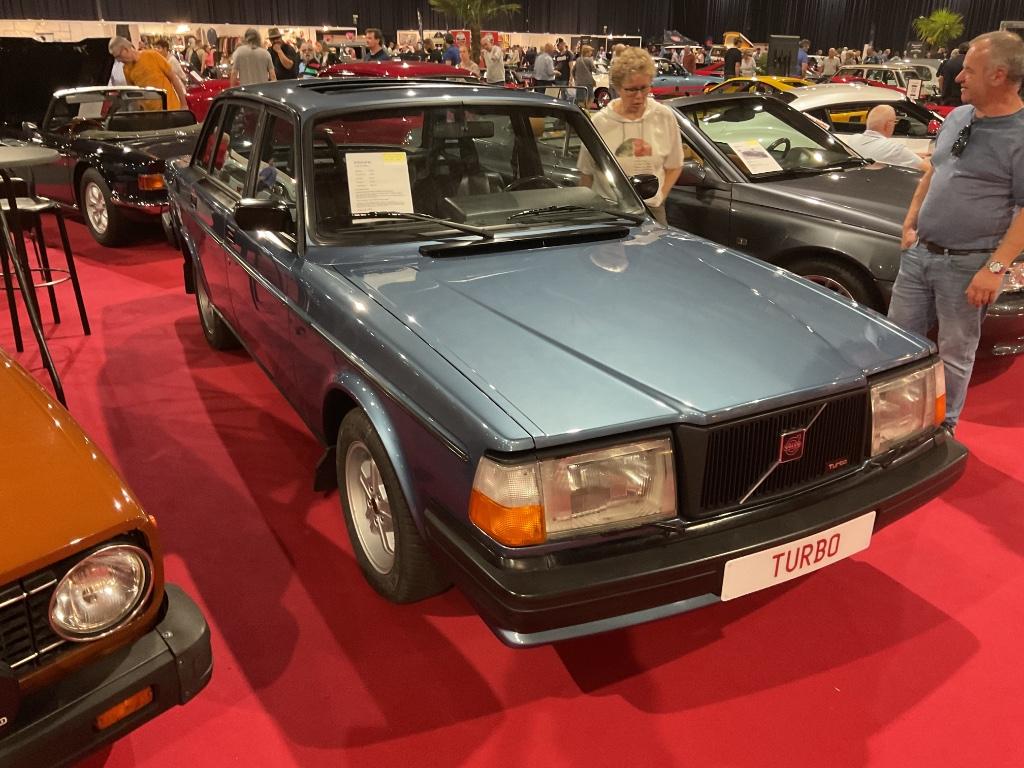 Volvo 240 Turbo in prachtige staat slechts 178.000km, Autos, Volvo, Cuir, Achat, Entreprise, Boîte manuelle
