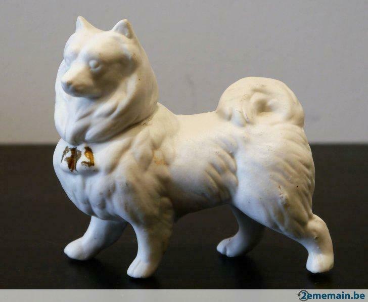 Statuette en biscuit - Chien, Antiquités & Art