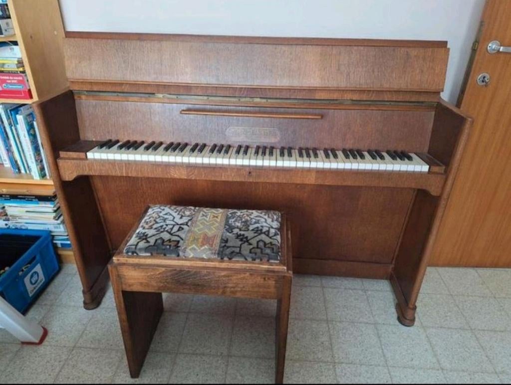 Piano droit Van Hyfte (Gand) avec tabouret – 1940, Musique & Instruments, Pianos, Enlèvement, Piano
