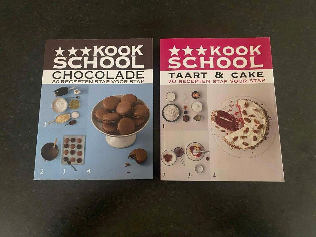 2 Bakboeken - De kookschool : Chocolade, taarten en cupcakes, Ophalen of Verzenden, Gebruikt, Taarten of Cupcakes, Boek of Tijdschrift