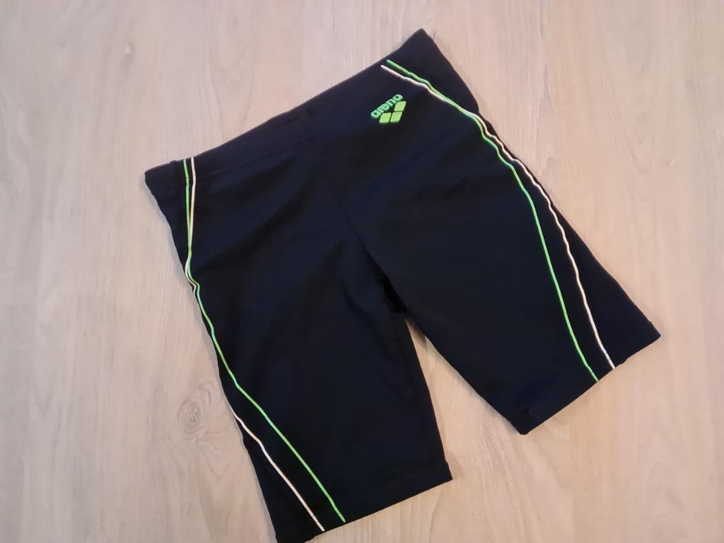 Zwembroek Arena jongen maat 122, Ophalen of Verzenden, Gebruikt, Jongen, Sport- of Zwemkleding