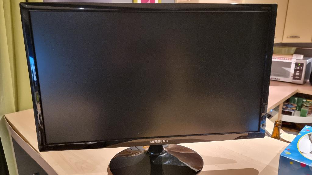 Ecran PC 24"  Samsung S24D330H, Informatique & Logiciels, Moniteurs, Moins de 1 ms, 60 Hz ou moins, Enlèvement, Utilisé