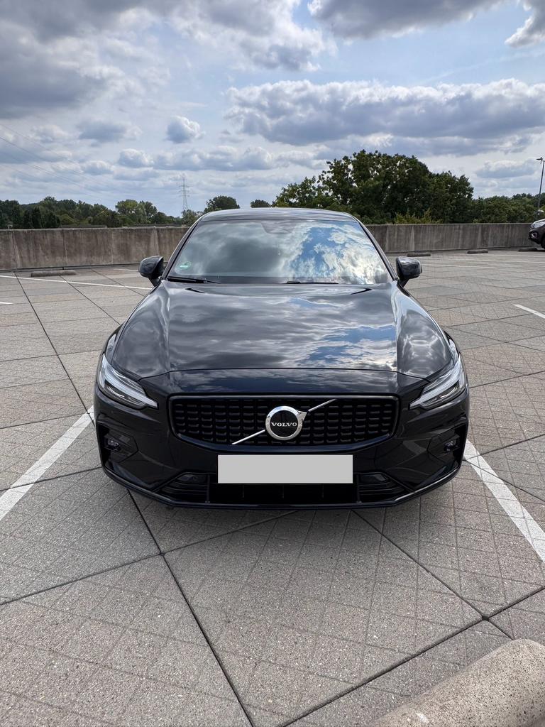 Volvo S60 B4 Mild Hybrid 2023 | 40,825km | Automaat 31.500€, Autos, Volvo, Cuir, Entreprise, Carnet d'entretien, S60