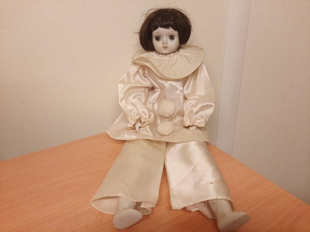 Pierrot pop meisje 45 cm, Ophalen of Verzenden, Gebruikt, Pop