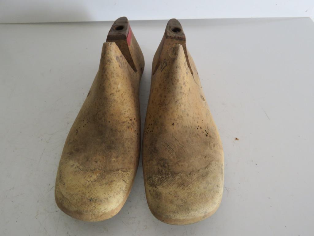 Paire de chaussure  ancienne dure pointure 37, Enlèvement ou Envoi